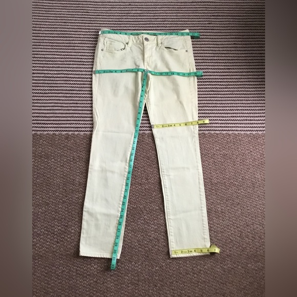 AMERICAN EAGLE OUTFITTERS - Picture 11 of 16